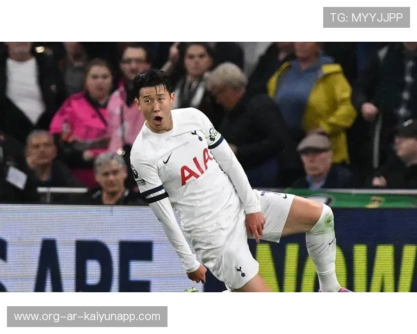 孙兴慜禁区倒三角妙传，热刺再次制造绝佳机会