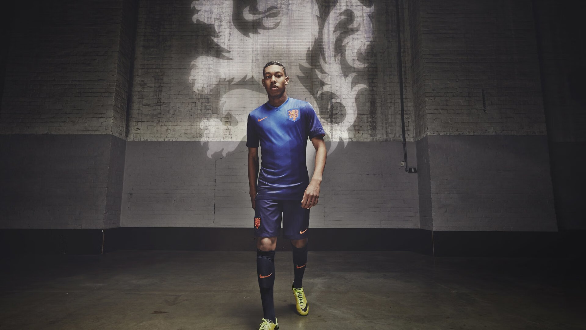 主帅专注防守体系构建力求以稳固防线冲击更好名次,什么是主帅挑战