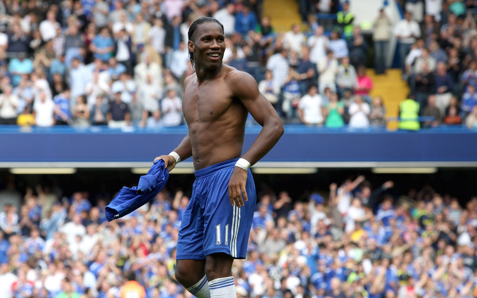 唐纳德·高尔凭借突破能力带领袋鼠队化解对手压力，唐纳德高斯简介